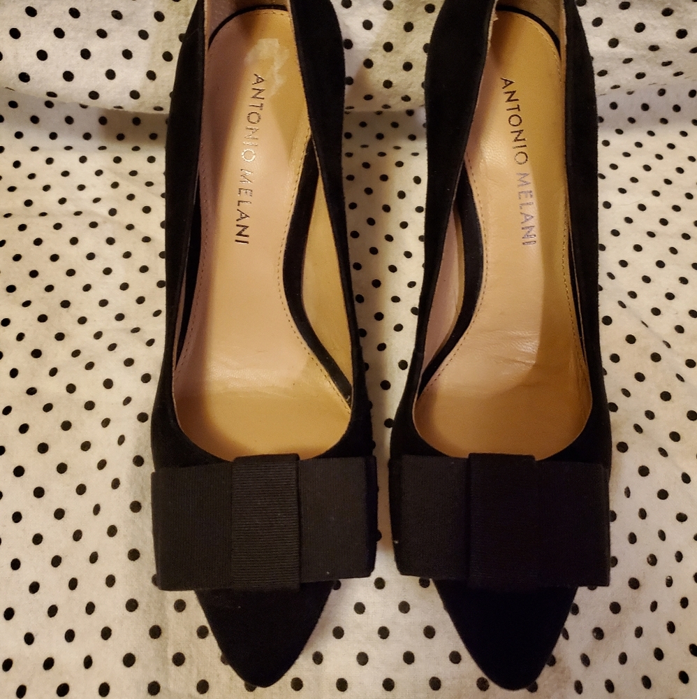 Leather suede pumps